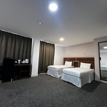 Ox Hotel Manchester Swinton  Exteriör bild