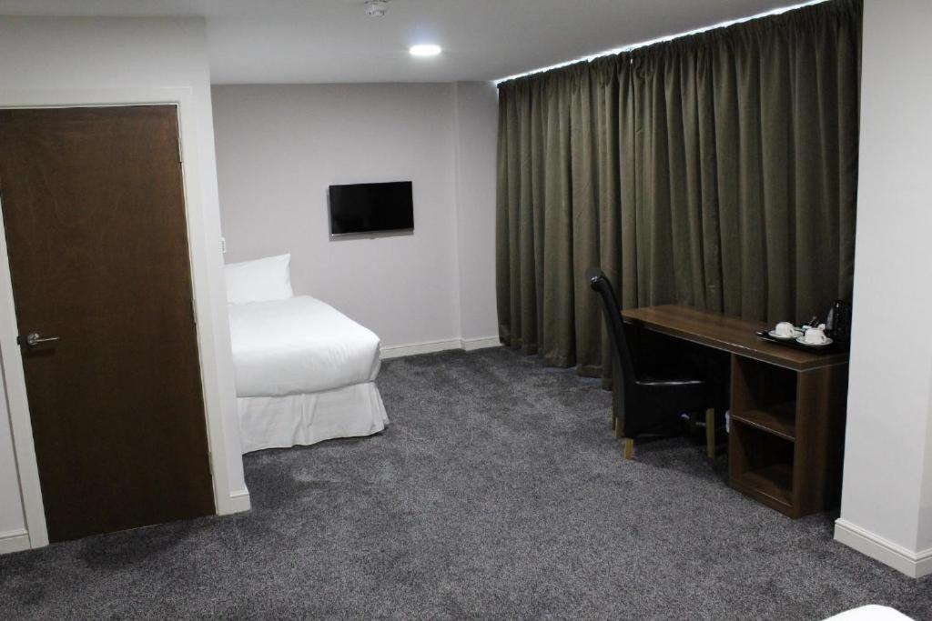 Ox Hotel Manchester Swinton  Exteriör bild