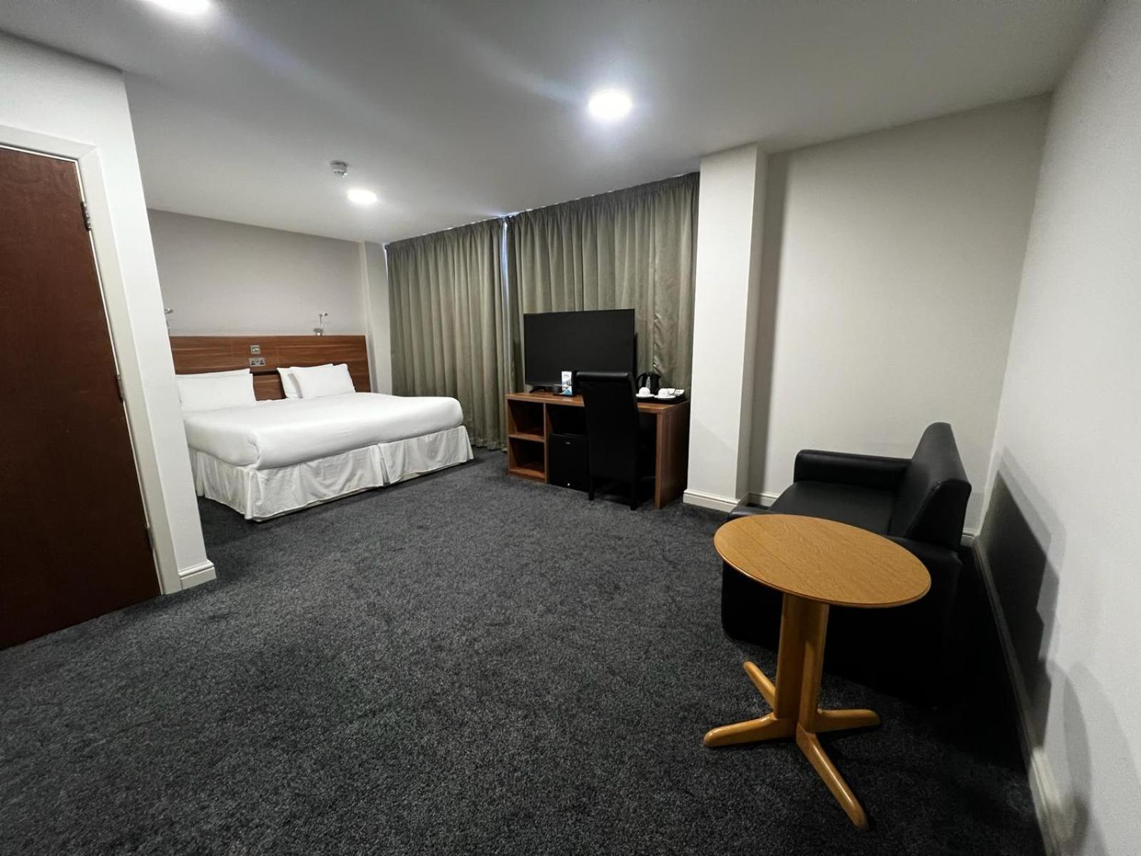 Ox Hotel Manchester Swinton  Exteriör bild