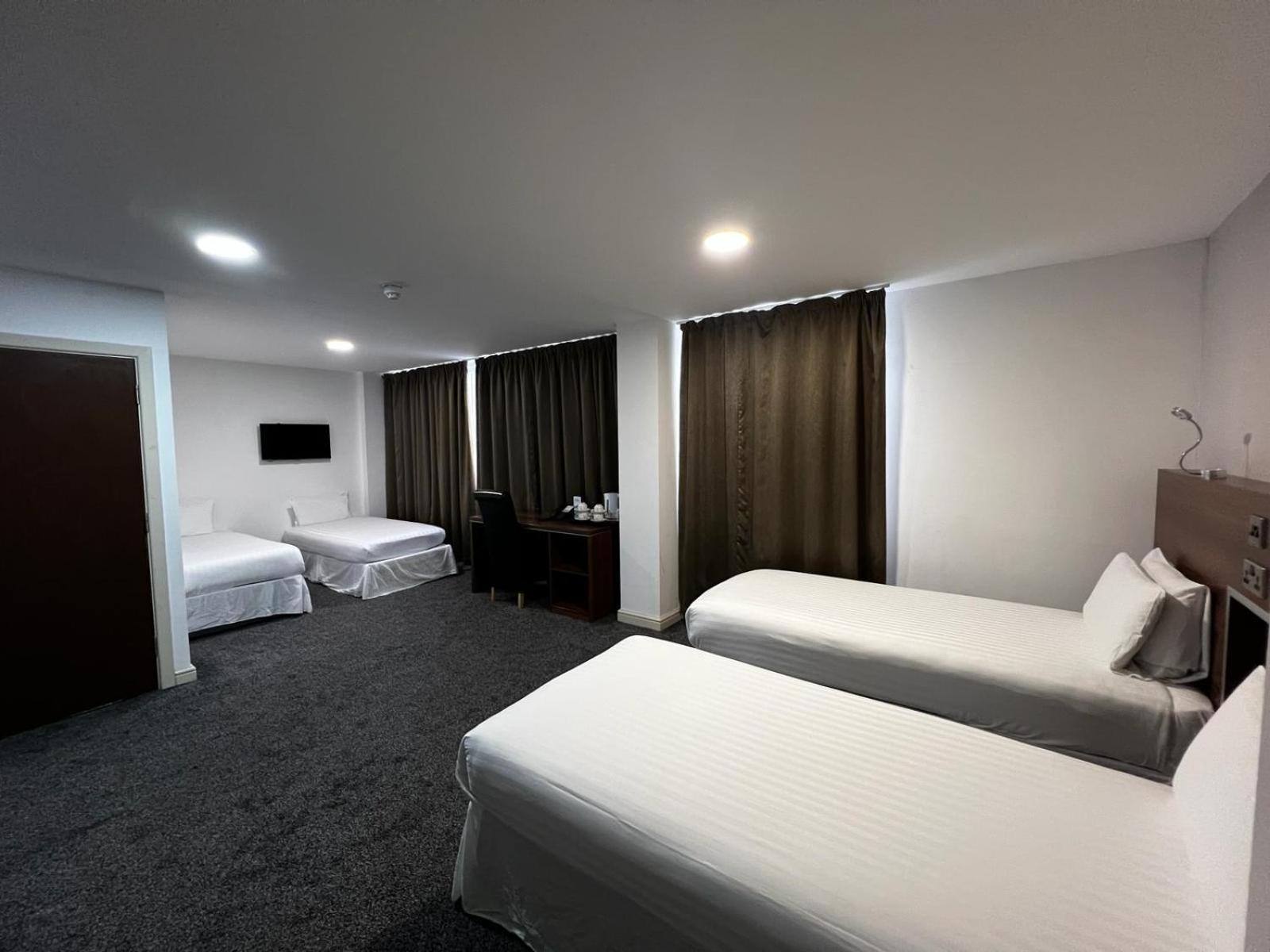 Ox Hotel Manchester Swinton  Exteriör bild