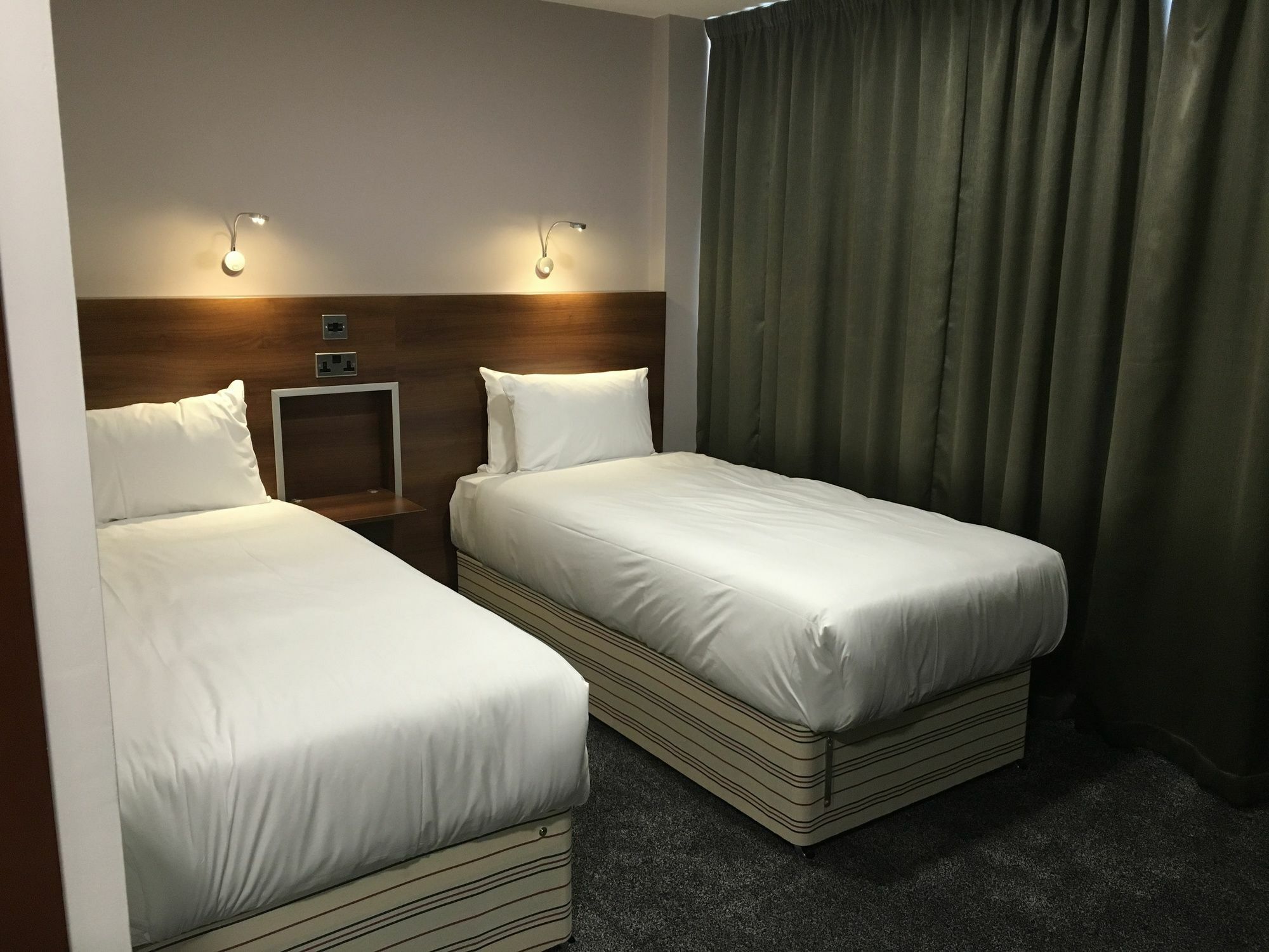 Ox Hotel Manchester Swinton  Exteriör bild